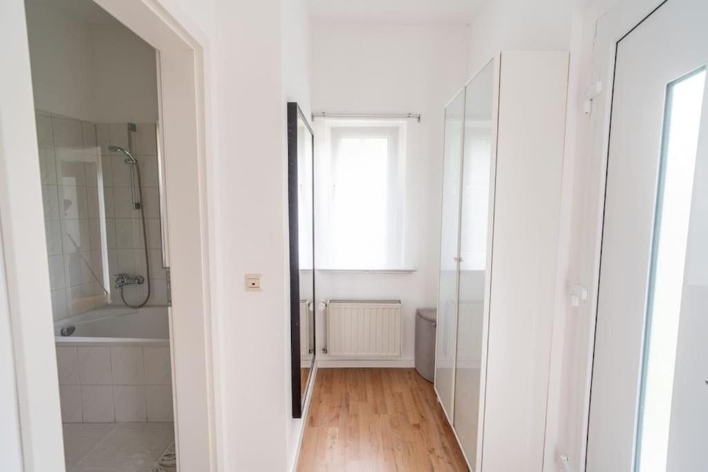Wohnung Naehe Stadtzentrum Mit Wohnzimmer Und Kueche Koblenz  Dış mekan fotoğraf