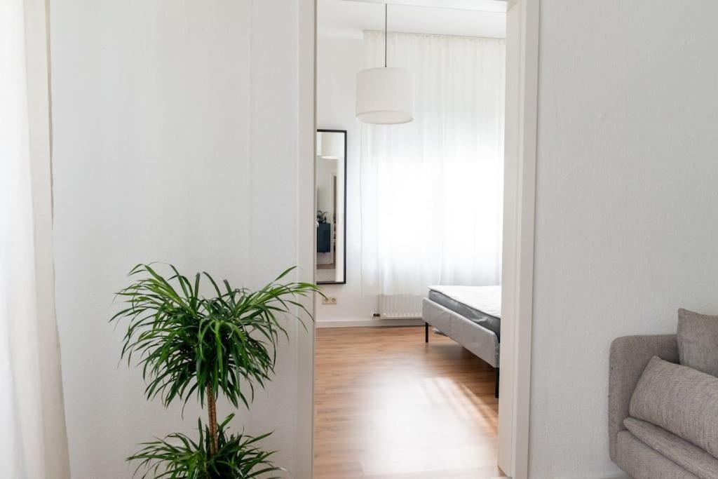 Wohnung Naehe Stadtzentrum Mit Wohnzimmer Und Kueche Koblenz  Dış mekan fotoğraf